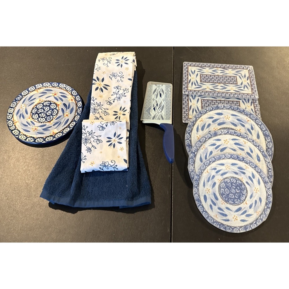 Temptations Tara Old World Blue Lot Of 8 Trivets Trivet Spatula‎ Towel NEW